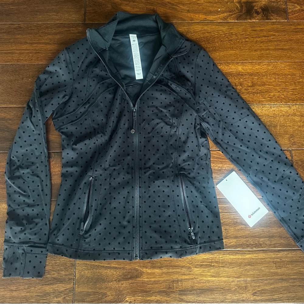 Women’s Lululemon Define Nulu Flocked Jacket - Picture 2 of 4